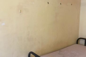 [FACING OPEN+MURAH] Double Storey Bukit Jelutong ,Seksyen U8 Shah Alam