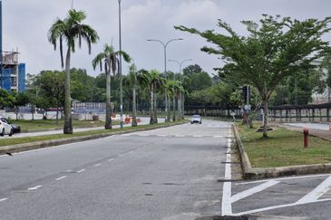 [FACING OPEN+MURAH] Double Storey Bukit Jelutong ,Seksyen U8 Shah Alam