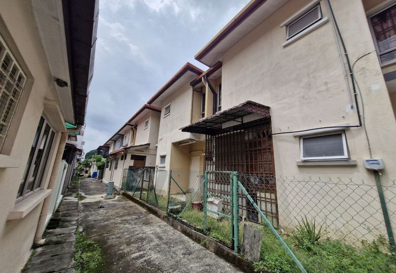 [FACING OPEN+MURAH] Double Storey Bukit Jelutong ,Seksyen U8 Shah Alam