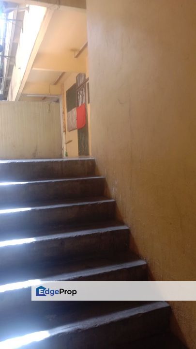 Flat Taman Muda, Ampang, Selangor Top Floor, Selangor, Cheras