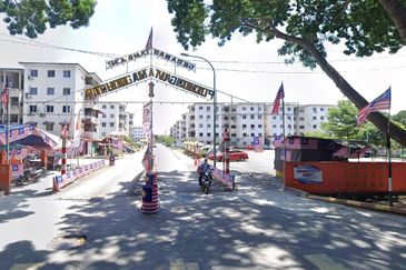 Puchong Utama Court 1 Flat