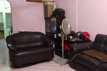 Puchong Utama Court 1 Flat