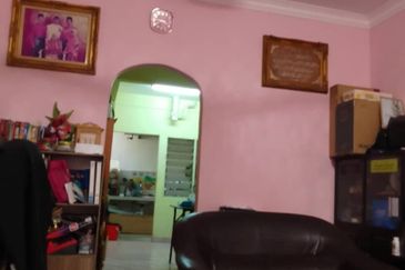 Puchong Utama Court 1 Flat