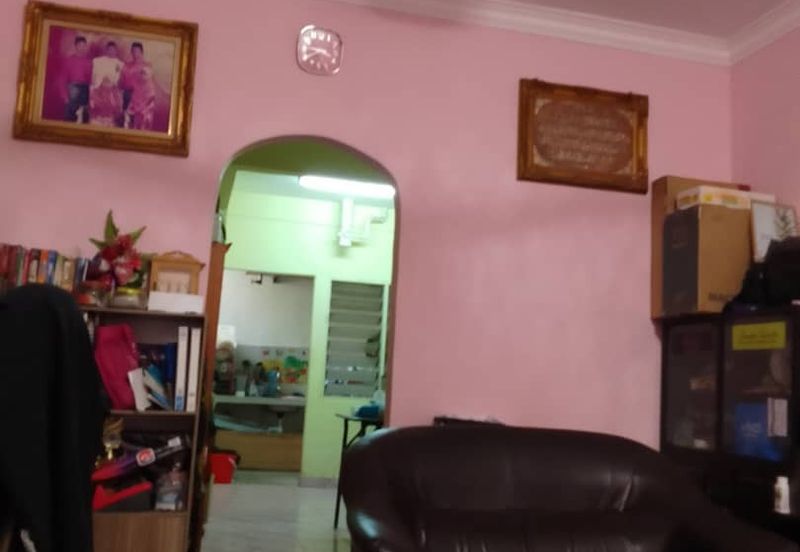 Puchong Utama Court 1 Flat