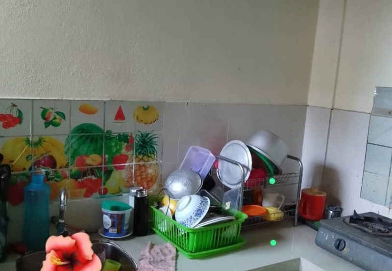 Puchong Utama Court 1 Flat