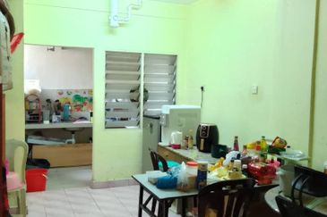 Puchong Utama Court 1 Flat