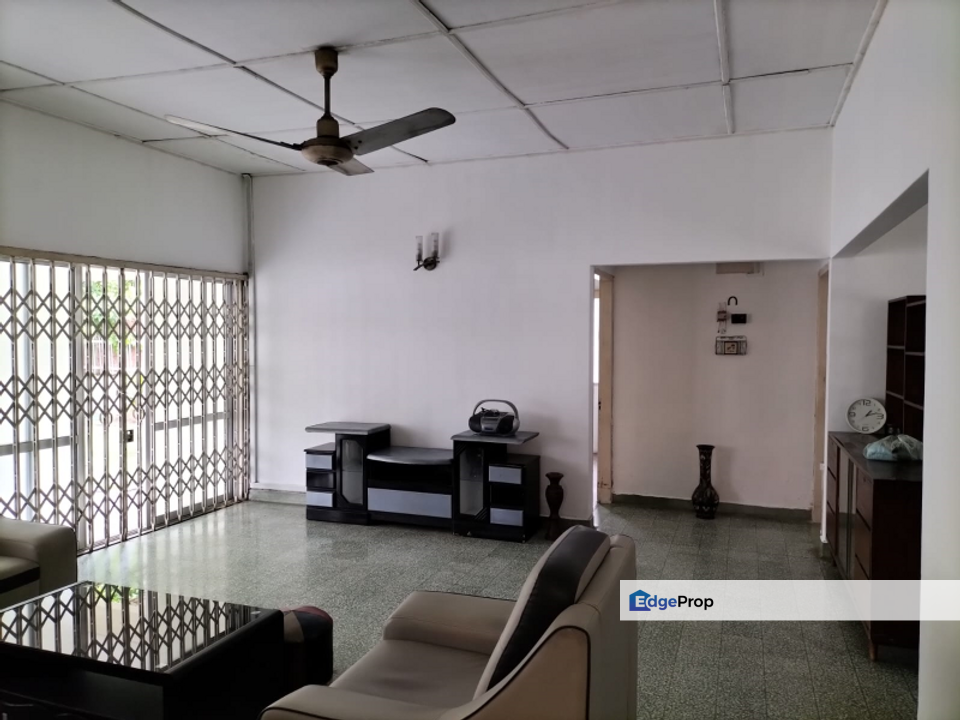 Bungalow at Section 14, Petaling Jaya near 32 Square PJ, Selangor, Petaling Jaya