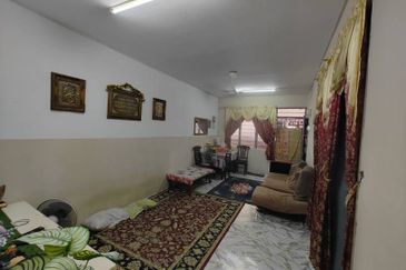 Desa Mentari Flat (Block 8)