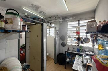 Desa Mentari Flat (Block 8)