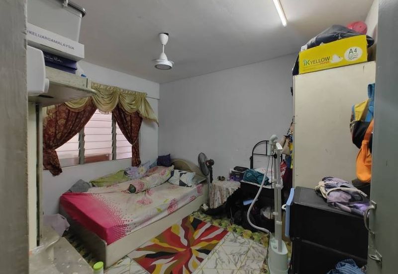 Desa Mentari Flat (Block 8)