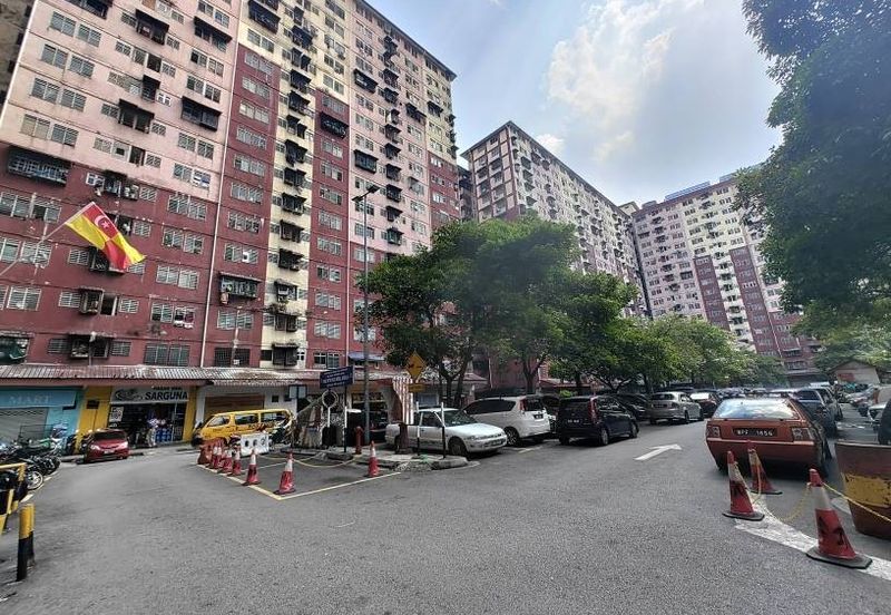 Desa Mentari Flat (Block 8)