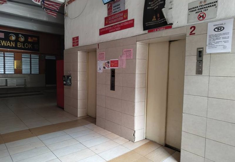 Desa Mentari Flat (Block 8)