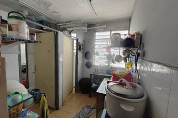 Desa Mentari Flat (Block 8)