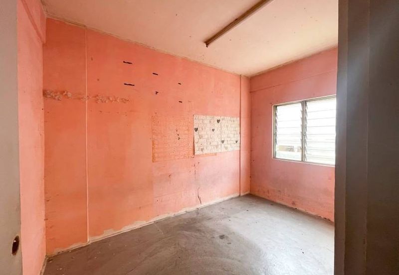 Puchong Utama Court 2