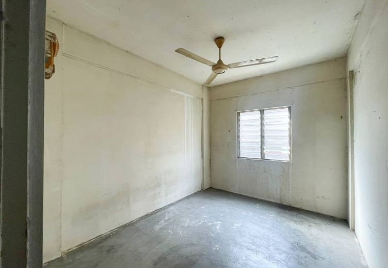 Puchong Utama Court 2