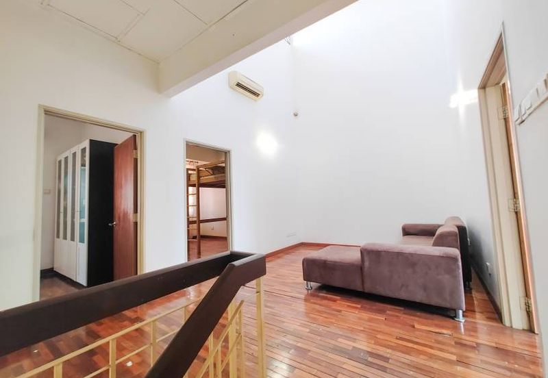 Canal Gardens, Kota Kemuning