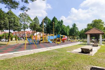 Canal Gardens, Kota Kemuning