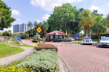 Canal Gardens, Kota Kemuning