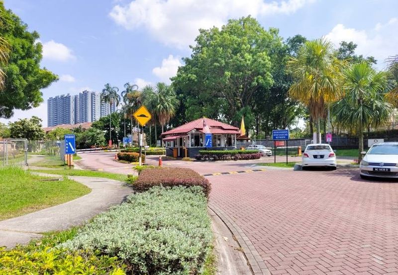 Canal Gardens, Kota Kemuning