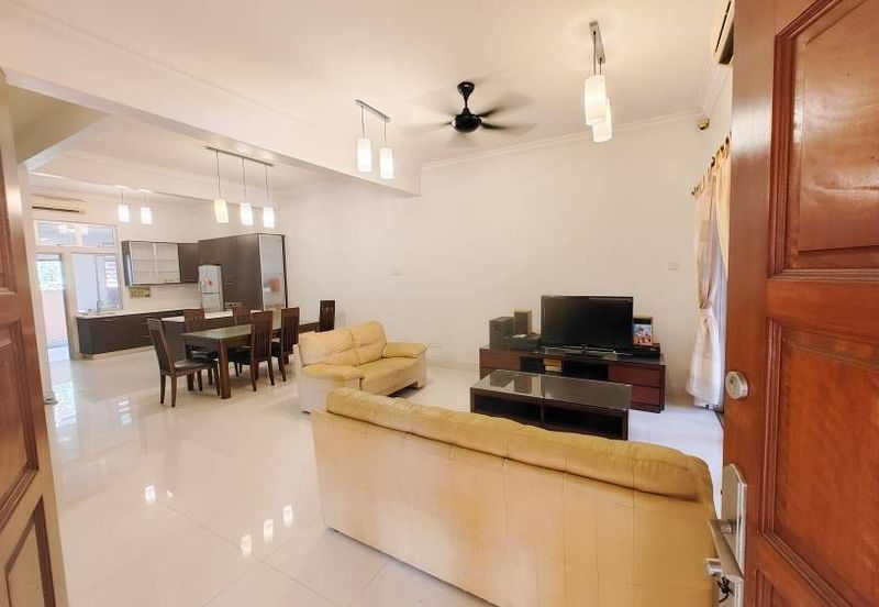 Canal Gardens, Kota Kemuning