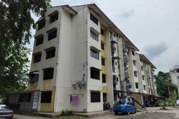 Flat PKNS, Seksyen 24