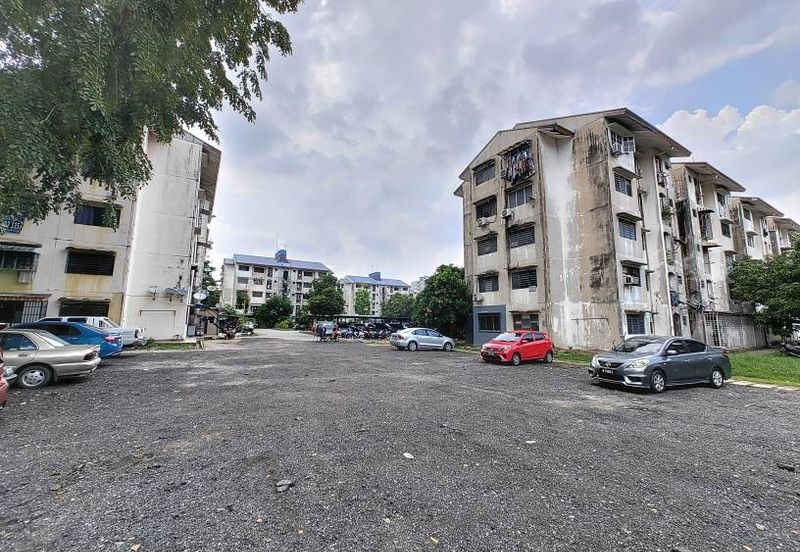 Flat PKNS, Seksyen 24