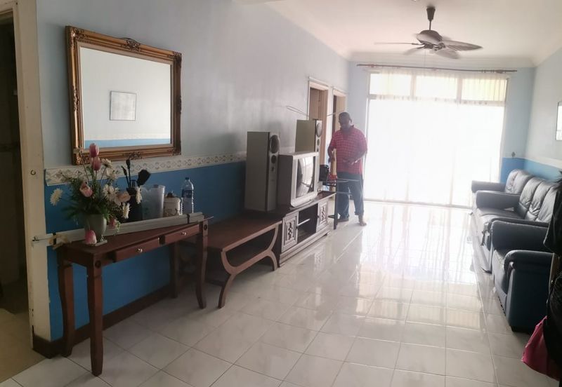 Pangsapuri Pantai Indah