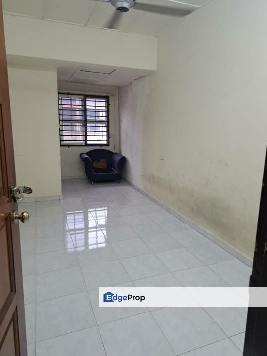 2 Storey Intermediate Terrace House Jalan Sri Sedeli Taman Sri Andalas, Selangor, Klang