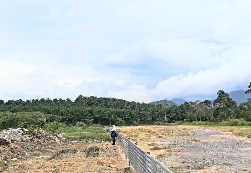Tanah Pertanian Beranang Tengah