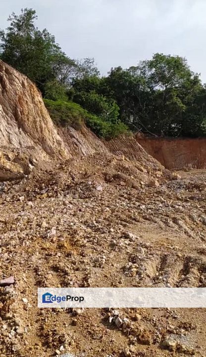 Tanah Pertanian di Bandar Bahau, Mukim Serting Ulu, Daerah Jempol, Negeri Sembilan, Jempol