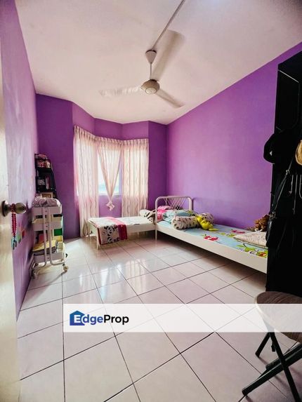 Desaminium Flora Apartment. Taman Desaminium, Seri Kembangan, Selangor, Puchong South