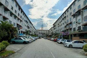 Kenanga Apartment (Taman Bunga Raya)