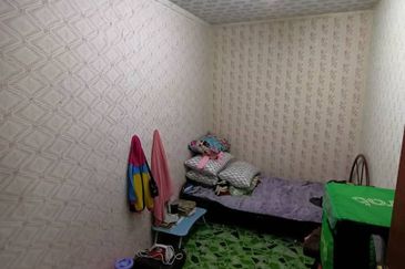 Kenanga Apartment (Taman Bunga Raya)