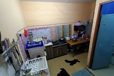 Kenanga Apartment (Taman Bunga Raya)