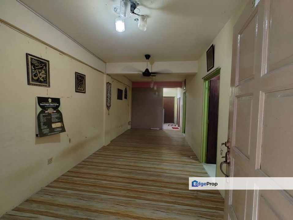 Apartment Taman Setia Batu 16, Rawang, Selangor, Rawang