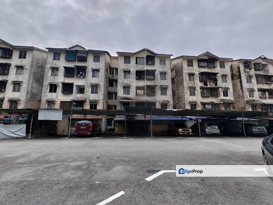 Apartment Taman Setia Batu 16, Rawang, Selangor, Rawang