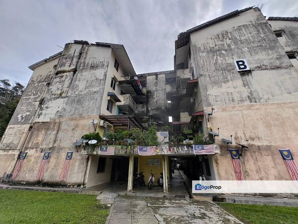 Apartment Taman Setia Batu 16, Rawang, Selangor, Rawang