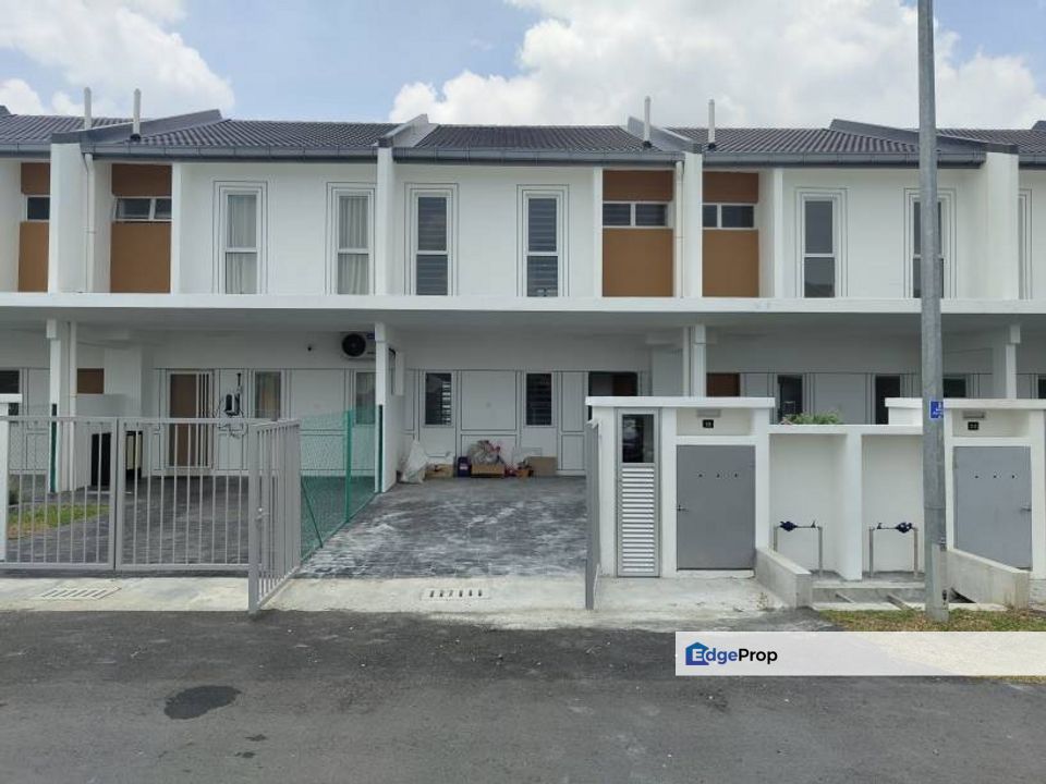 Rumah Baru Teres 2 Tingkat Bandar Mahkota Banting Sewa, Selangor, Banting