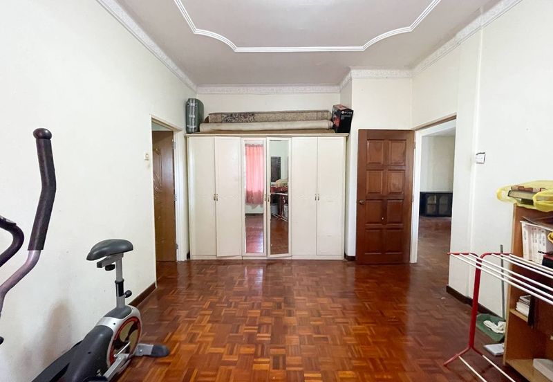 Seksyen 3, Shah Alam