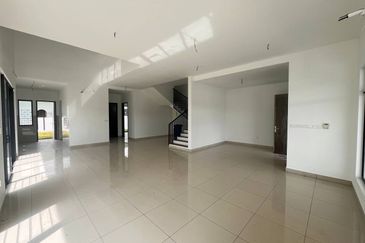 Elmina Green The Eighth @ City of Elmina