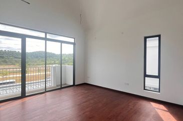 Elmina Green The Eighth @ City of Elmina