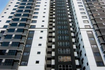 Royalle Condominium @ North Kiara