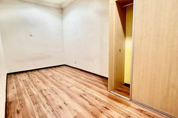 Jalan Suasana @ Tun Hussein Onn