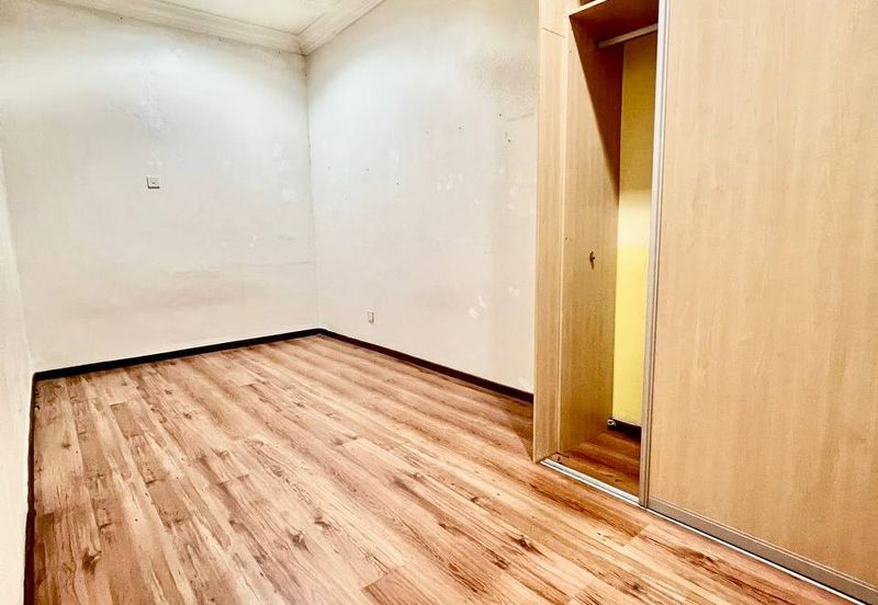 Jalan Suasana @ Tun Hussein Onn