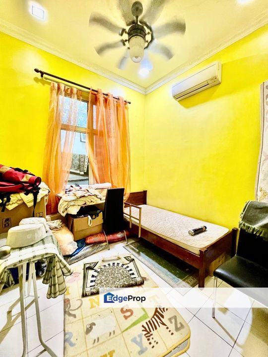 Taman Ixora Bandar Baru Salak Tinggi, Selangor, Sepang