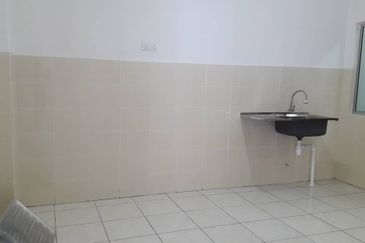 Green Suria Apartment