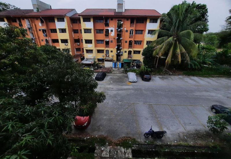 Flat PKNS @ Seksyen 6