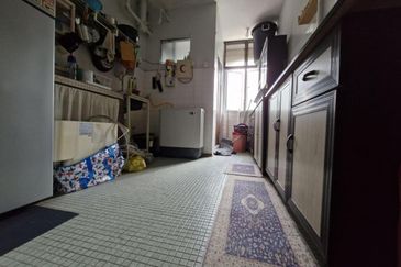 Flat PKNS @ Seksyen 6