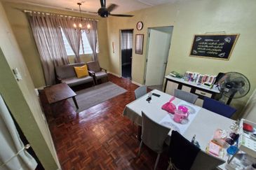 Flat PKNS @ Seksyen 6