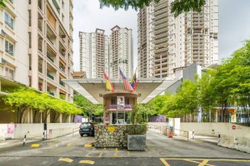 Seri Maya Condominium